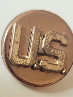 Vntg. US Army Collar Disc